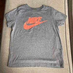 Nike Girls T-shirt